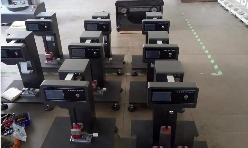 萬(wàn)能試驗(yàn)機(jī)，數(shù)字信號(hào)采集與模擬信號(hào)采集的對(duì)比